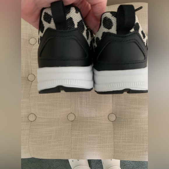 Avia Walmart Animal Print Sneakers BNWOT Only Worn in Home Size 7 1/2 - Picture 7 of 8